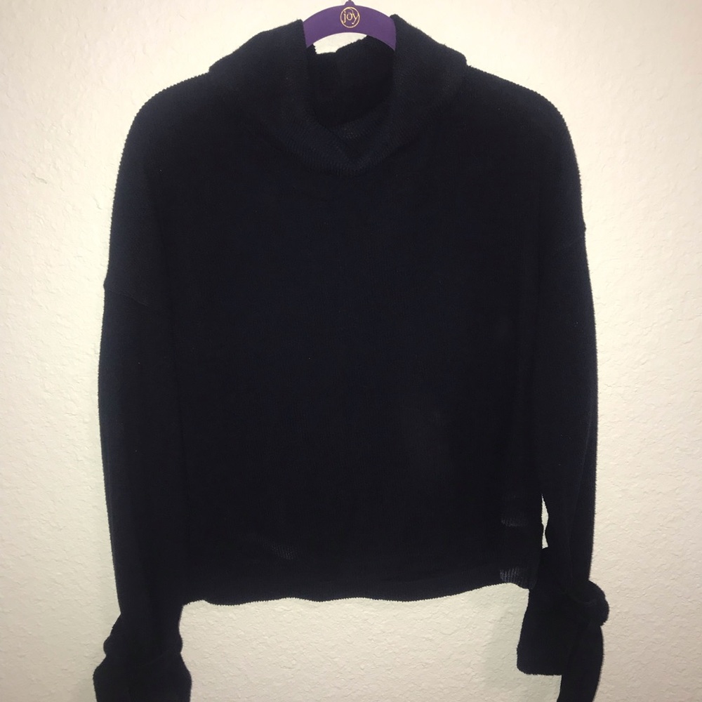 Madewell Navy tie sleeves